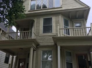 1425 S 10th St, Milwaukee, WI 53204