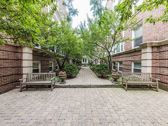 1st image of 5115 N Kenmore Ave APT 1S