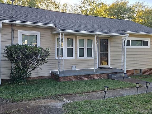 3rd image of 543 Fletcher St