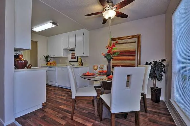 Alderwood Apartments — Photo 18