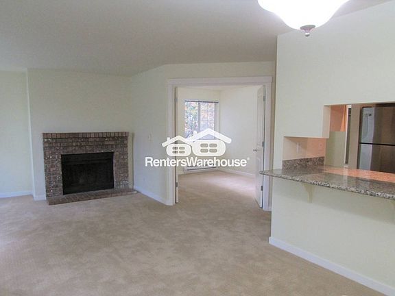 5th image of 1475 N 200th St Unit 204