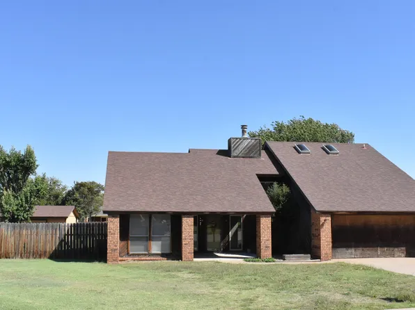 122 Cardinal Cir, Fairview, OK 73737