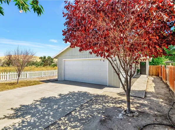 260 N 4th St, Shandon, CA 93461