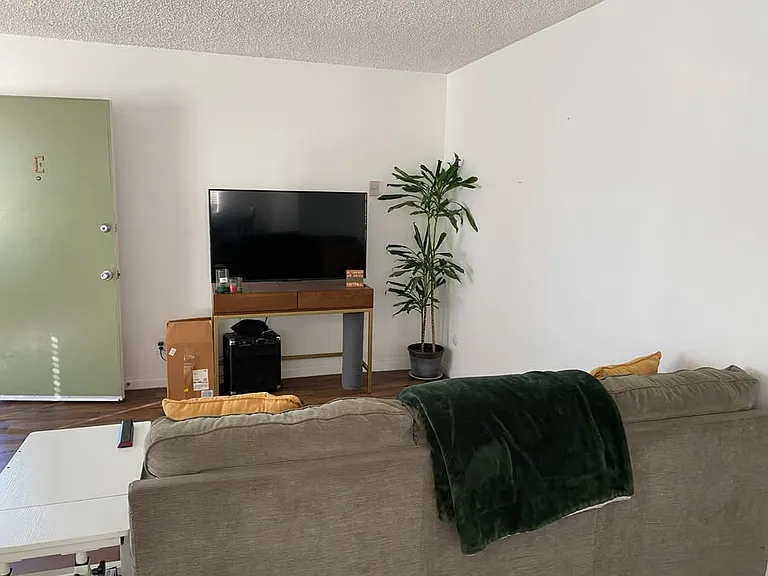 3172 Adams Ave — Photo 5