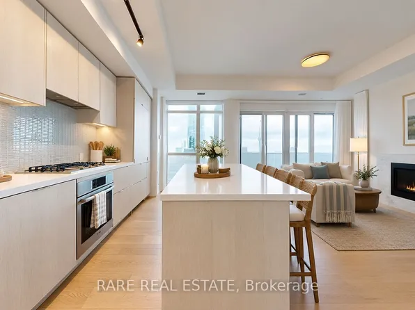 7 Grenville St #6111, Toronto, ON M4Y 0E9