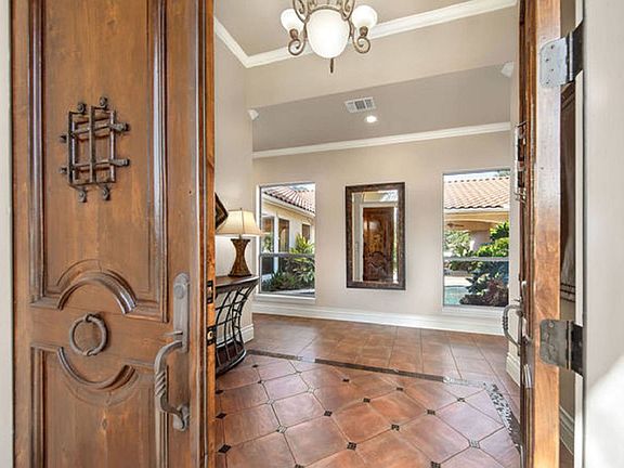 5th image of 123 Tuscany Way