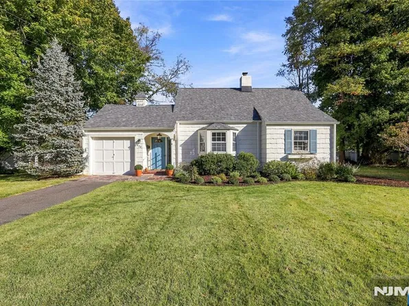 428 Oxford Court, Ridgewood, NJ 07450
