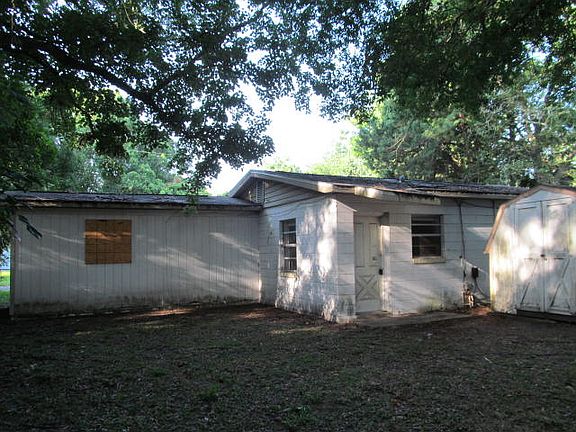 2nd image of 3423 Rockwood Dr
