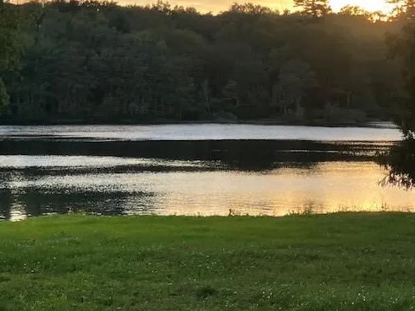 6 Cucumber Hill Rd, Foster, RI 02825