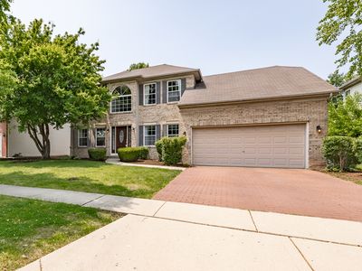 520 Carriage Way, South Elgin, IL, 60177