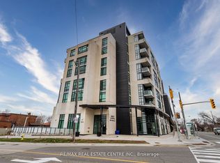 2522 Keele St #214, Toronto, ON M6L 0A2