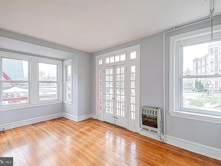 2115 N 63rd St #2B — Photo 2