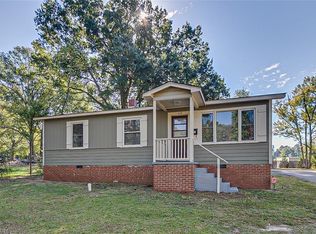 608 McIver St, Sanford, NC 27330
