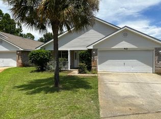 903 Lajolla Ln, Mary Esther, FL 32569