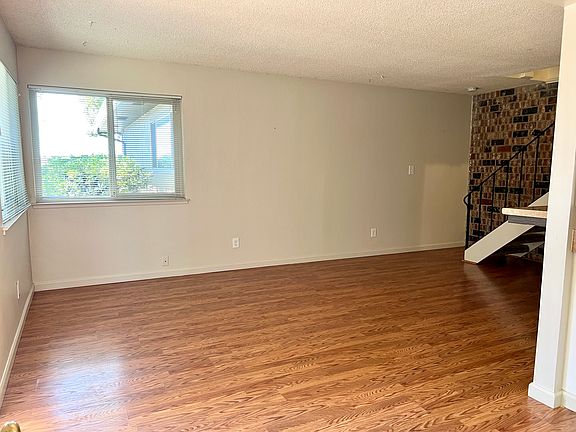 3rd image of 2720 Pole Line Rd APT 2