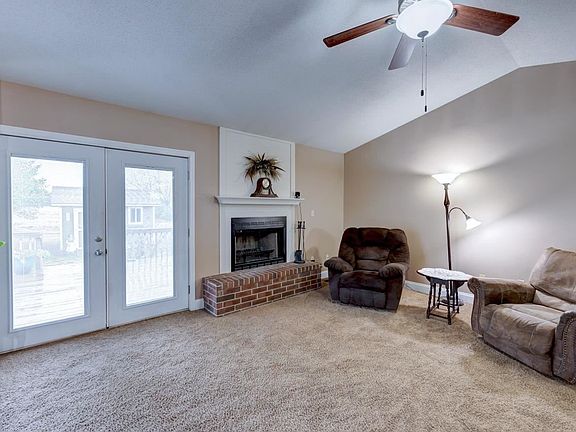 5th image of 209 Charden Dr