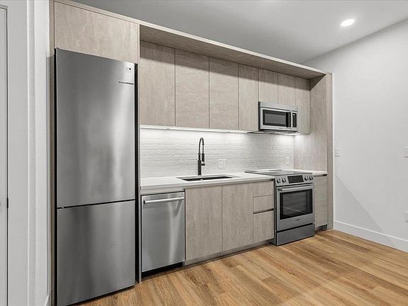 2nd image of 4315 S Congress Ave #312
