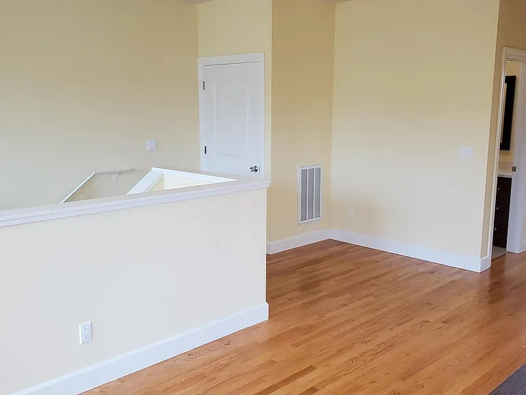108 Werner Ave #3 — Photo 4