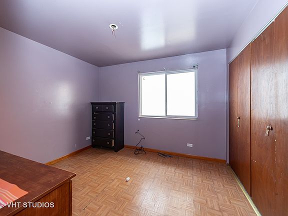 5th image of 5318 W Bloomingdale Ave