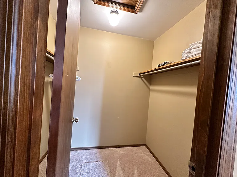 2502 Grange Dr — Photo 10