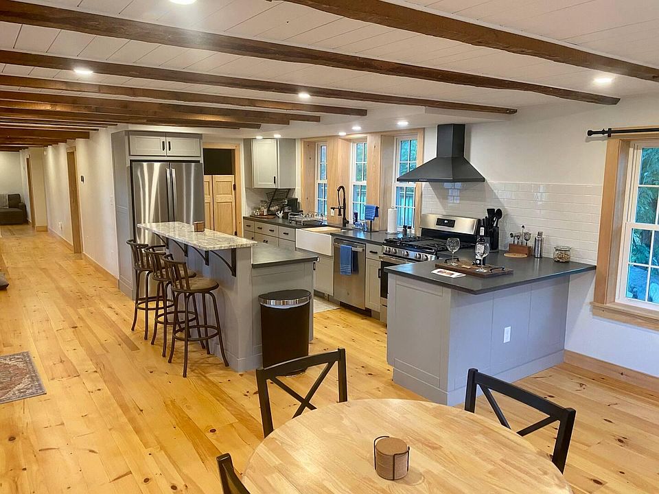 590 Narragansett Trl, Buxton, ME 04093 Zillow