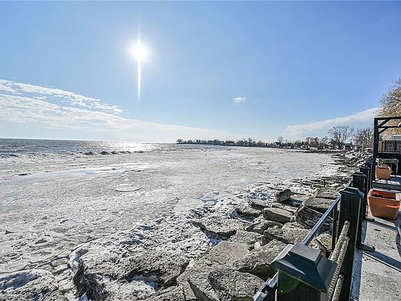 4th image of 1200 Lakeshore Rd