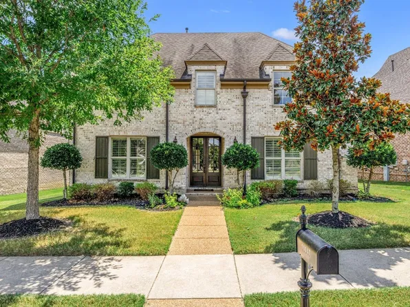 10047 Drop Seed Dr, Lakeland, TN 38002