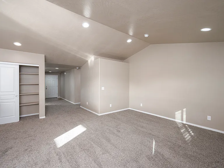 629 S Lakeland Dr — Photo 24