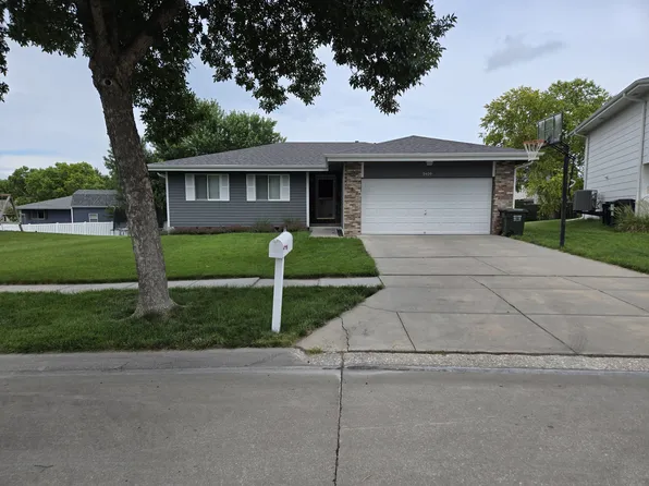 5408 S 82nd St, Lincoln, NE 68516