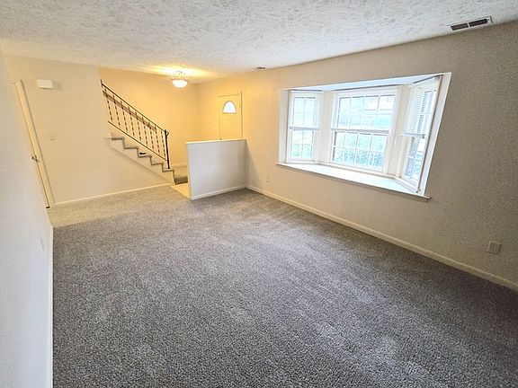 3rd image of 5549 New Colony Dr