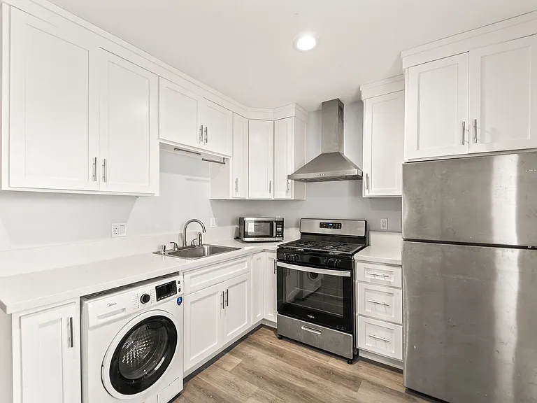 1629 W. Summit — Photo 7