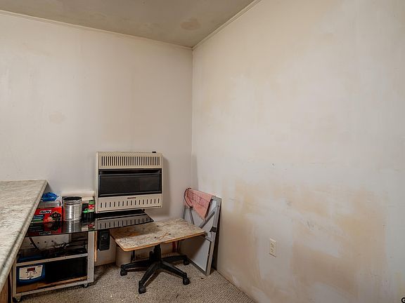 5th image of 3009 Pin Oak St