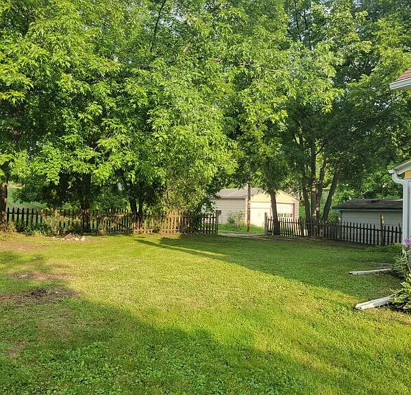 401 Central Ave — Photo 12