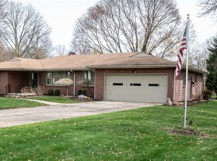 2004 Burning Tree Ln, Youngstown, OH
