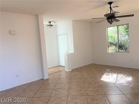 5th image of 241 Vertigo Tulip Ct