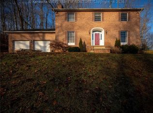 2213 Deer Trl, Saint Albans, WV 25177