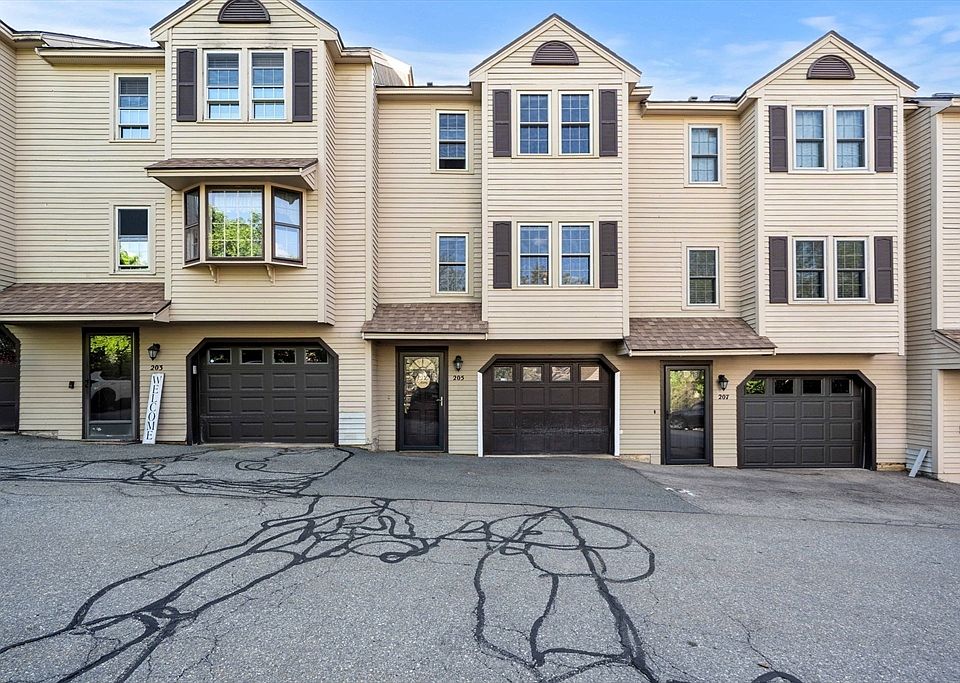 1st image of 205 Morgan Dr #205