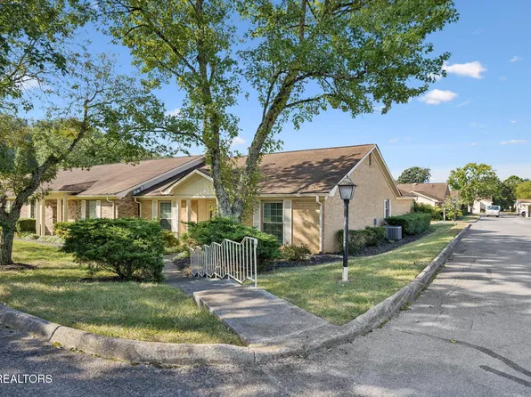 7914 Gleason Dr APT 1096, Knoxville, TN 37919
