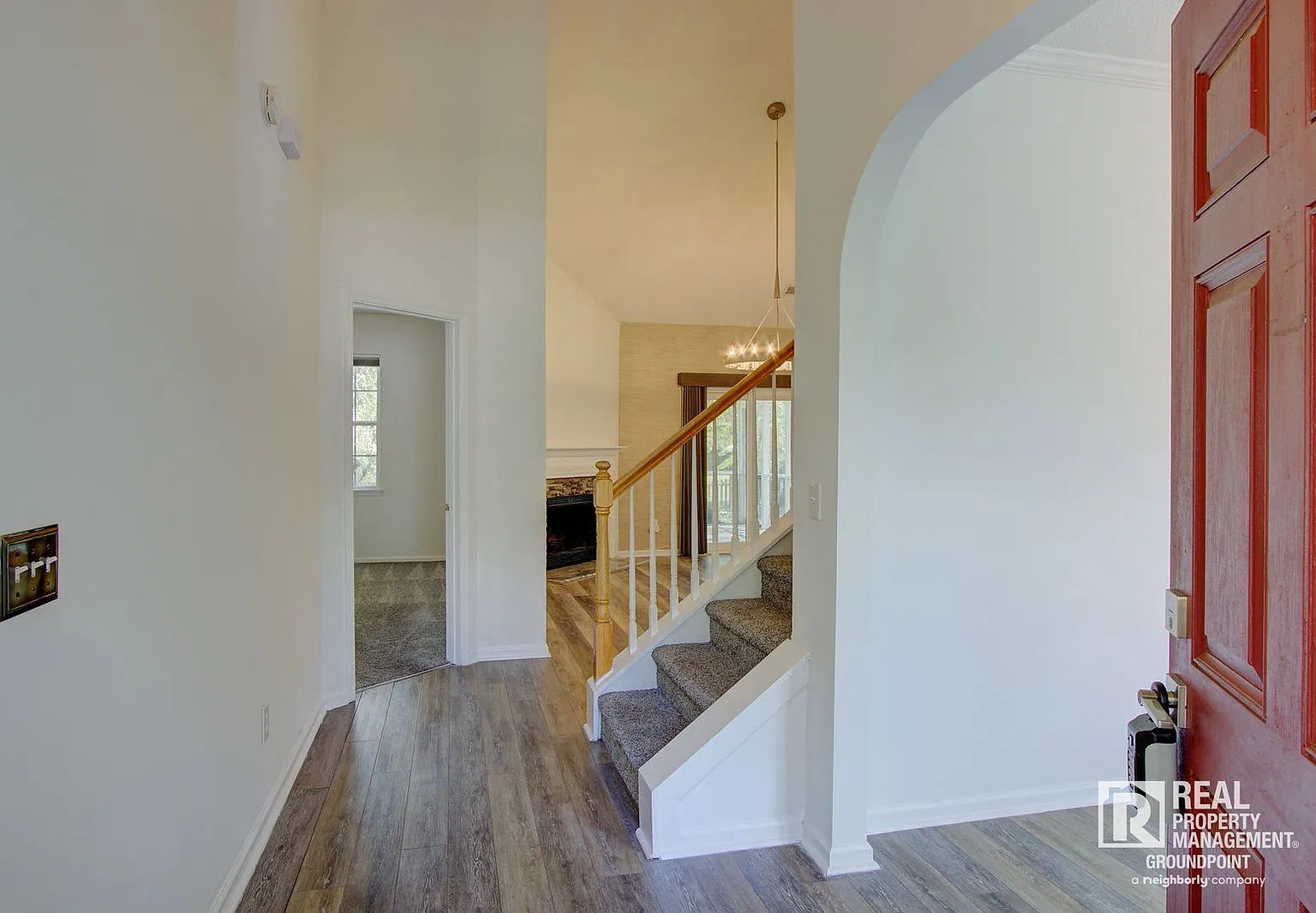3 bed, 2.5 bath, 1726 sqft, $3,100 — Photo 4