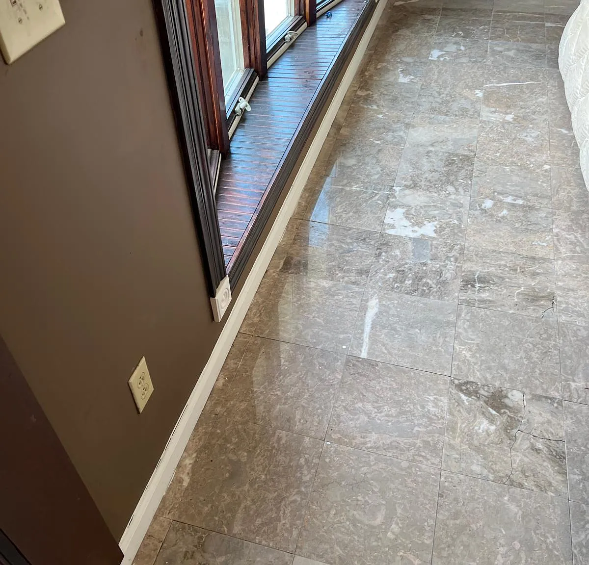 14 Robert St — Photo 2