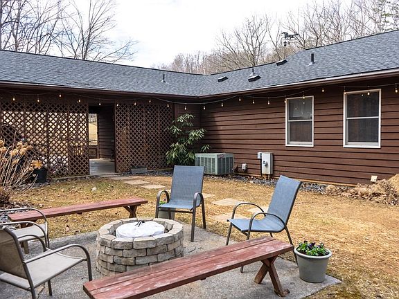 5th image of 4575 Wayside Dr
