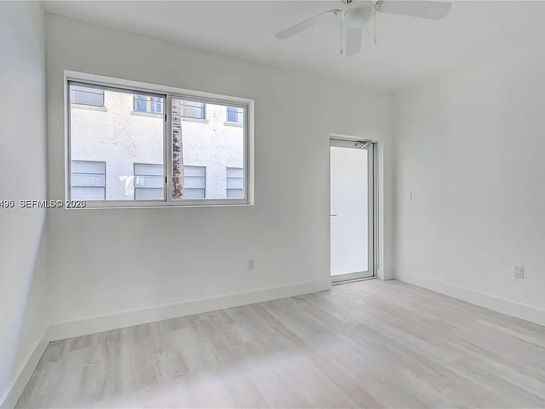 940 Michigan Ave #4 — Photo 3