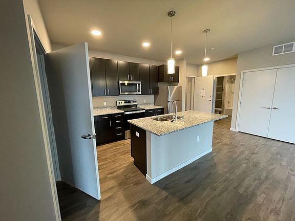 2nd image of 501 W Verona Ave #312