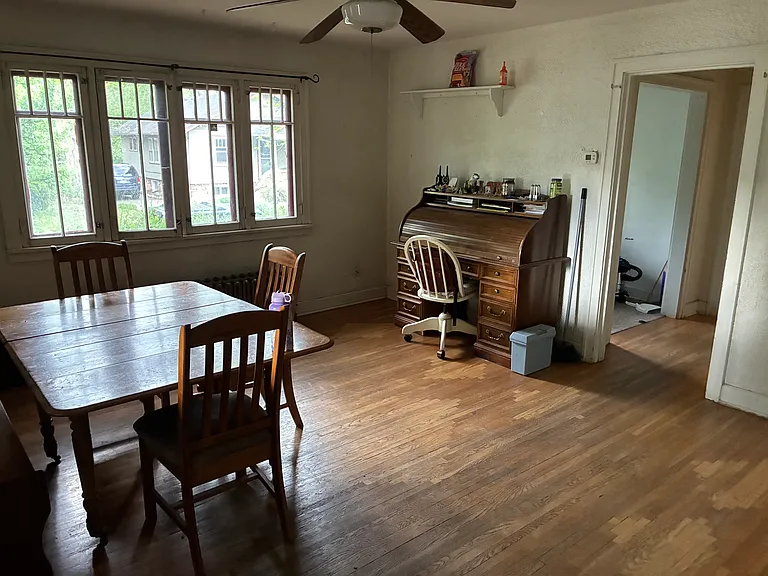 402 Wayne St #1 — Photo 3