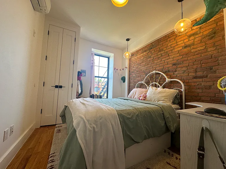 1468 Fulton St #2R — Photo 4