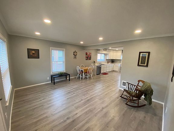 2nd image of 355 W 17th St
