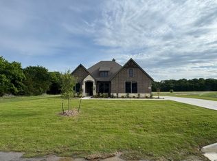 1460 Julian Dr, Van Alstyne, TX 75495