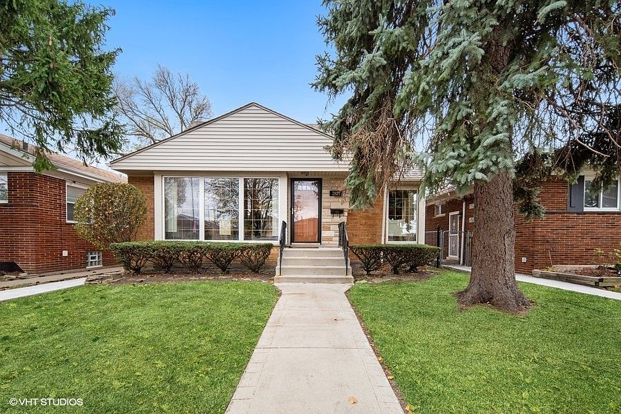 2821 W 83rd St, Chicago, IL 60652 | Zillow