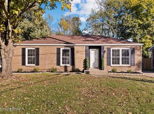 6615 Moorhampton Dr, Louisville, KY 40228
