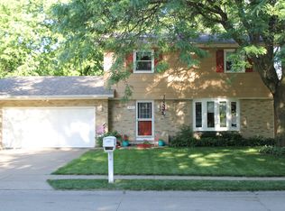 435 N 7th St, Eldridge, IA